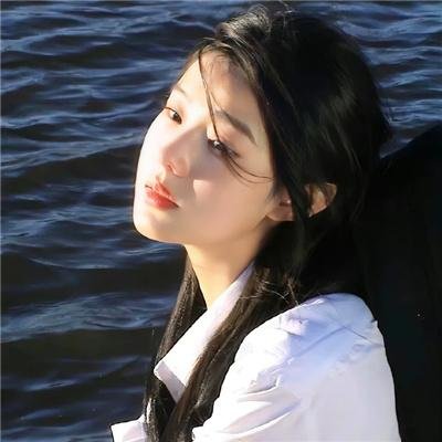 浴血红颜